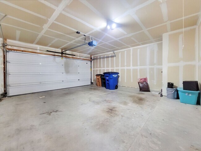 Building Photo - Beautiful 4 BR / 2 BA Home for Rent in Austin