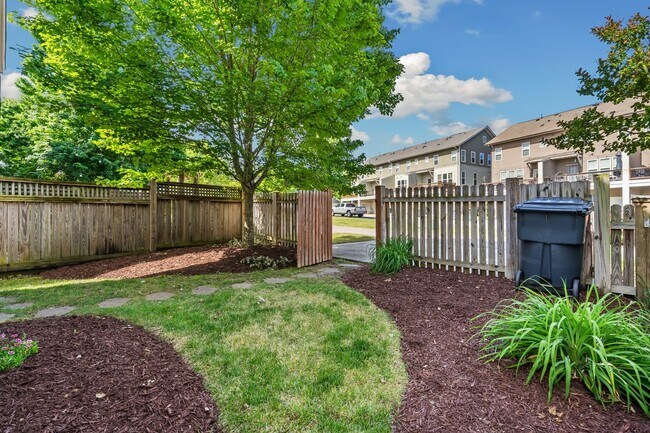 Building Photo - Three Bedroom Briar Chapel Beauty - Available June 1!