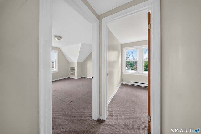 Building Photo - 53 Mohican Ave