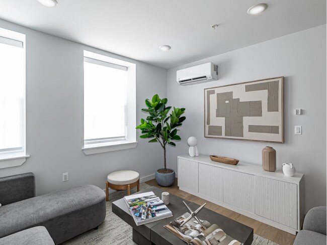 Building Photo - 55 Tunxis Ave