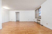 Building Photo - 1 bedroom in Flushing NY 11377