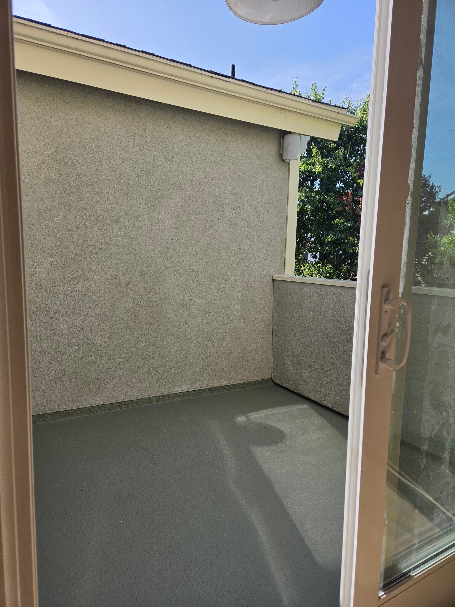 Building Photo - 245 Mesa Dr