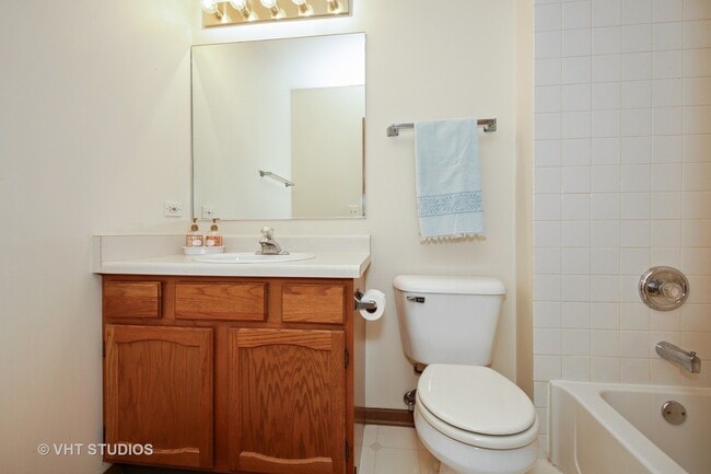 Building Photo - 321 Sheffield Dr