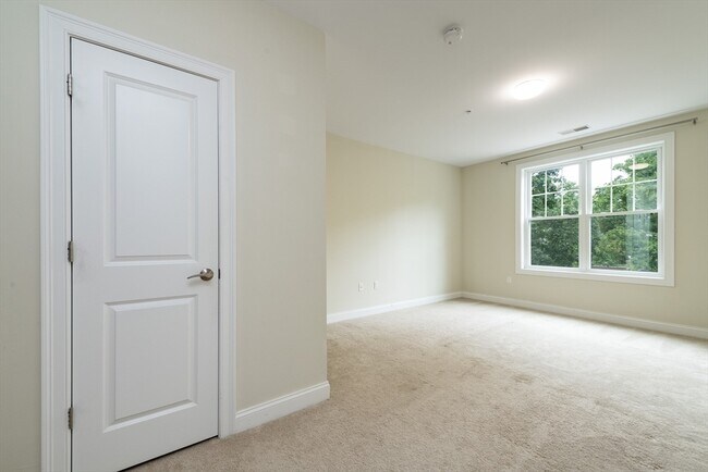 Building Photo - 130 Tremont St