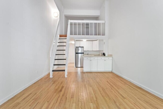 Building Photo - 0 bedroom in New York NY 10010