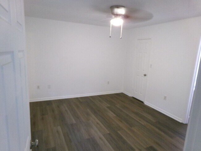 Building Photo - 14299 Peterson Ln