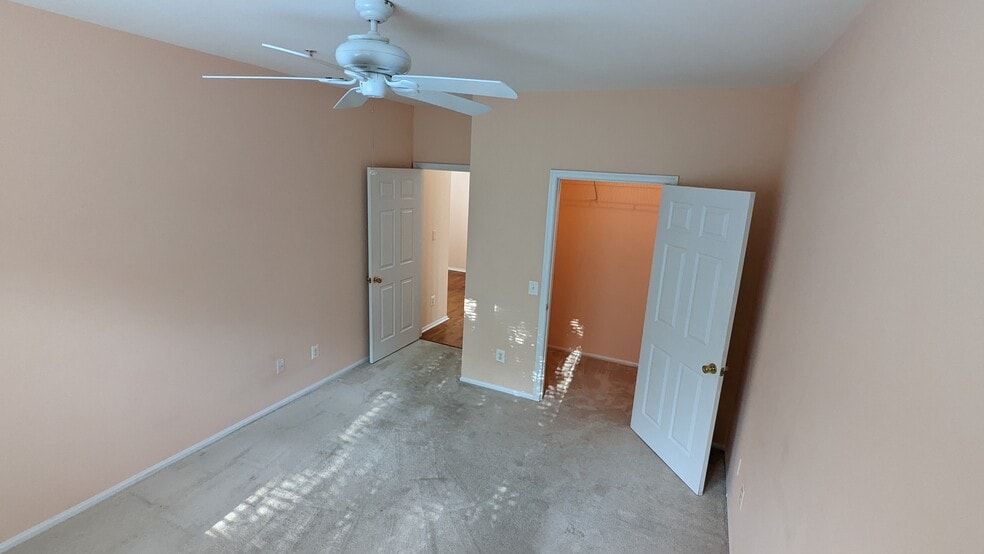 Building Photo - 1570 Spring Gate Dr