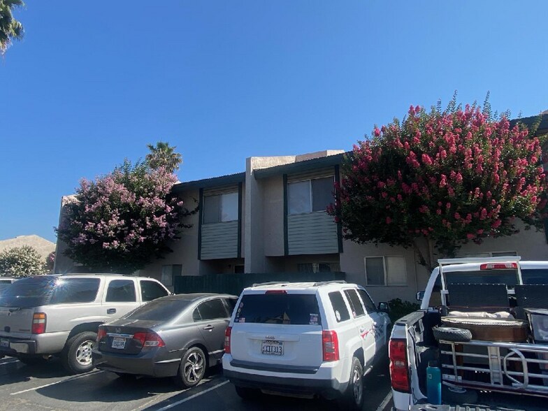 Building Photo - 2255 Cahuilla St