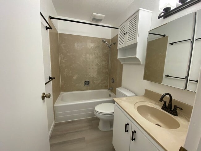 Building Photo - TOWNHOUSE - 2 BED/ 2 BATH/ 2 PARKING AT ALII PLANTATION (JUST LISTED)