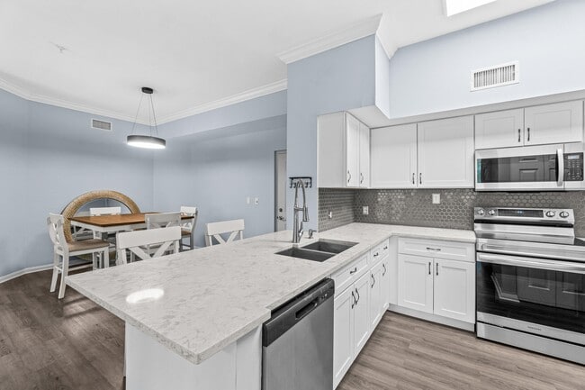 Building Photo - 11770 St Andrews Place