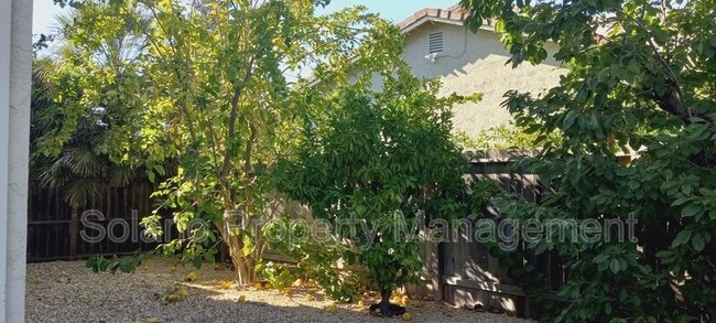 Building Photo - 3210 Mustang Cir