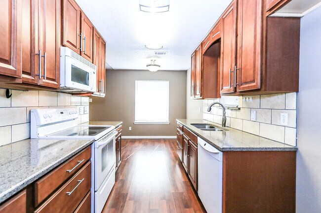 Building Photo - 6407 35th St