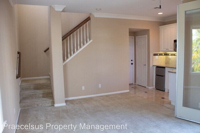 Building Photo - 1 br, 1 bath House - 1033 White Alder