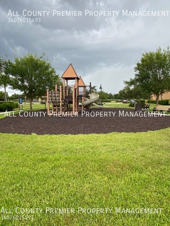 Building Photo - 2079 Bent Grass Ave