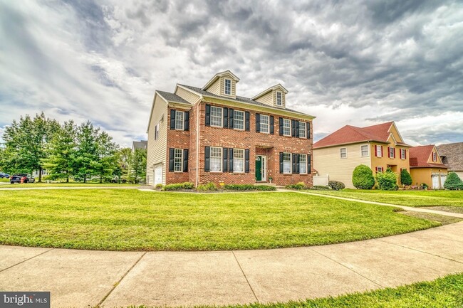 Building Photo - 9902 Player Dr