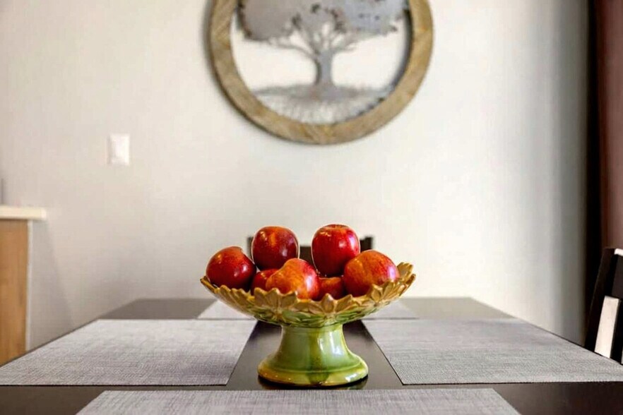 Building Photo - 246 Broken Lance Dr