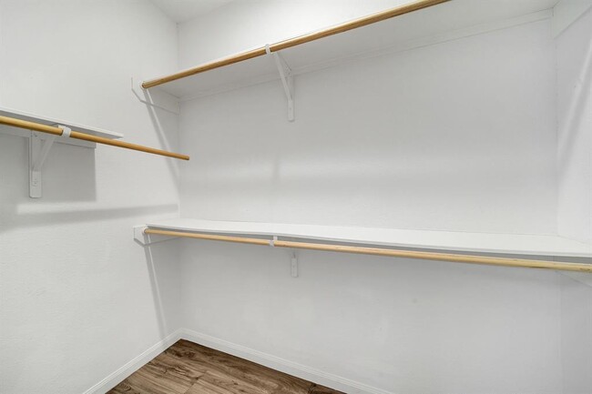 Building Photo - 16878 Balmoral St