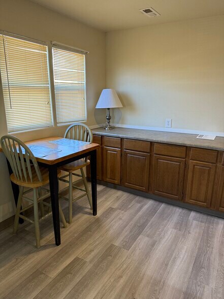 Building Photo - 1109 Alder St