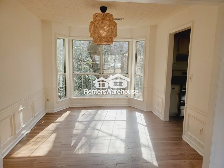 Building Photo - 4935 Tanners Spring Dr