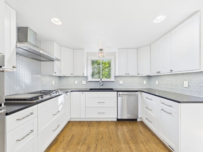 Building Photo - 6213 S Galena Way