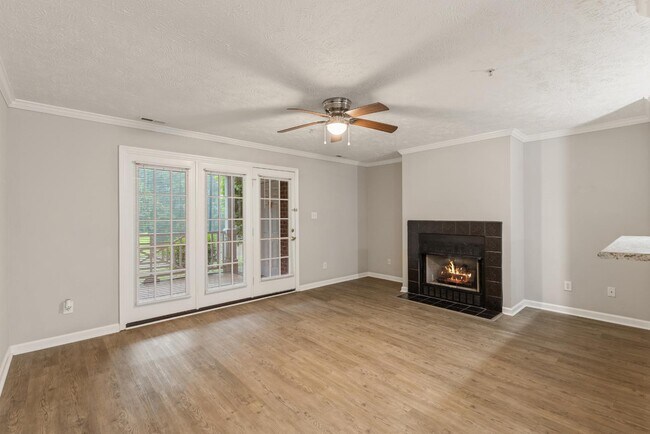 Building Photo - 390 Bubble Creek Ct