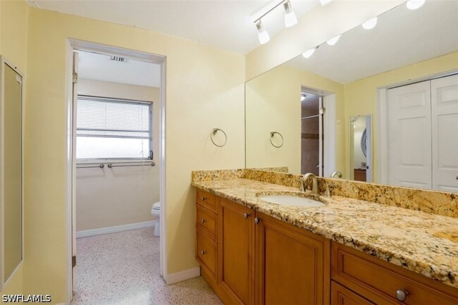 Building Photo - 181 7th St