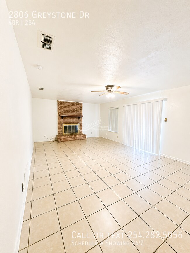 Building Photo - 2806 Greystone Dr