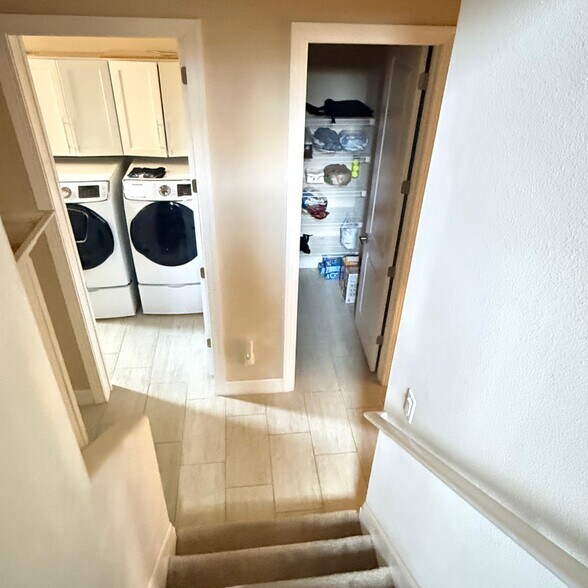 Building Photo - 1 Lionspaw VII Nobles