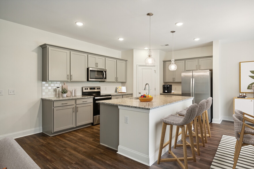 Building Photo - Banton Village