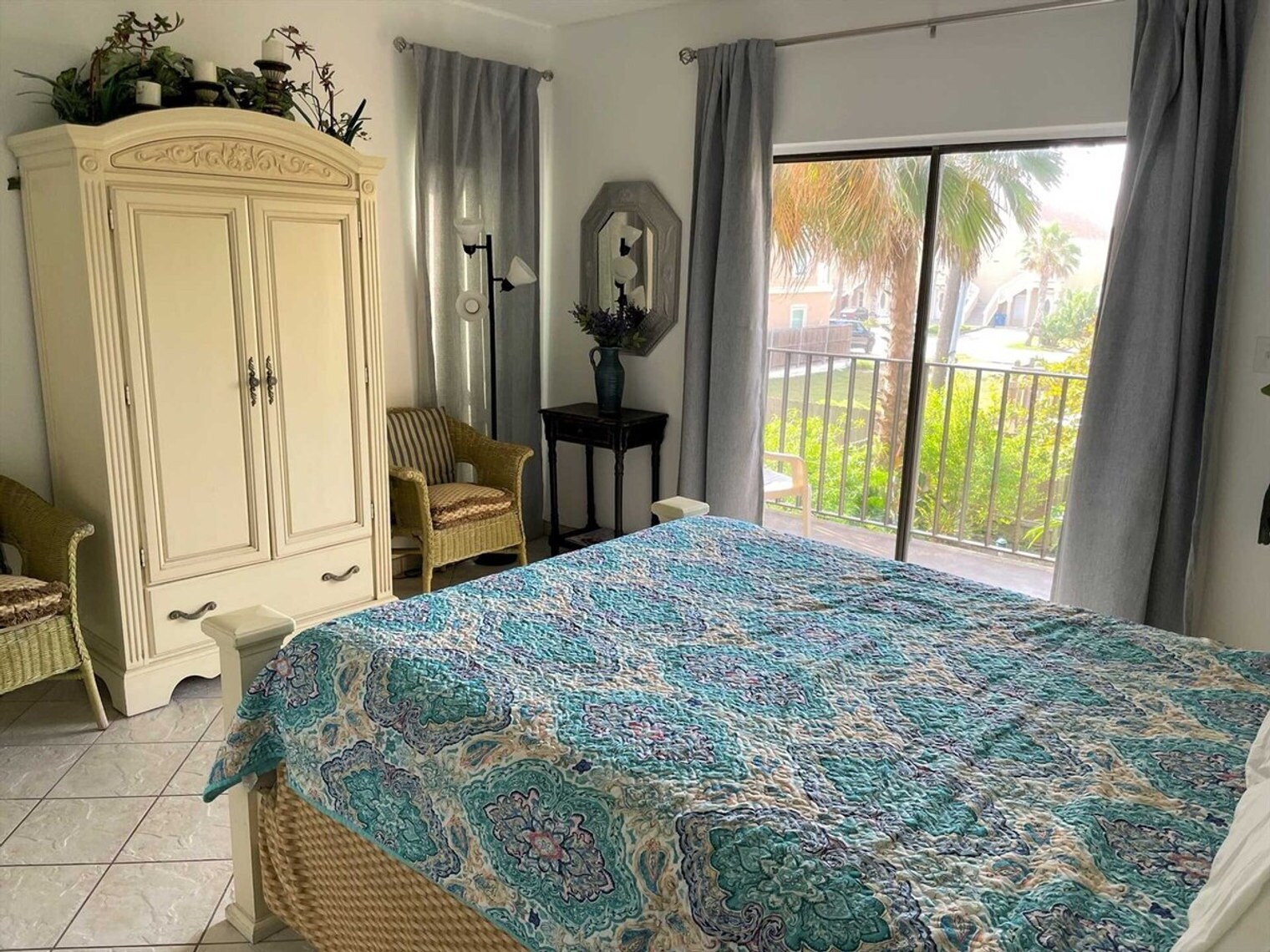 Building Photo - 121 E Venus Ln