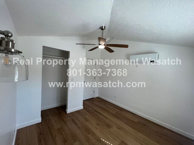 Building Photo - 1388 Country Ln