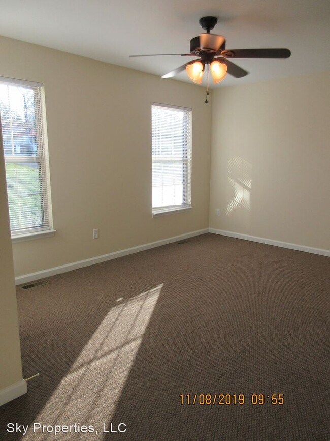 Building Photo - 1755 Galbraith Rd