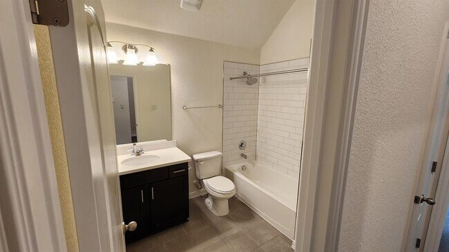 Building Photo - 294 Biscayne Bay Bend