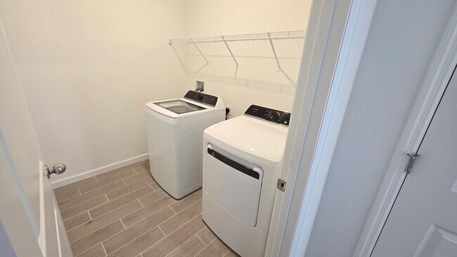 Building Photo - 8954 SW 69th Ter