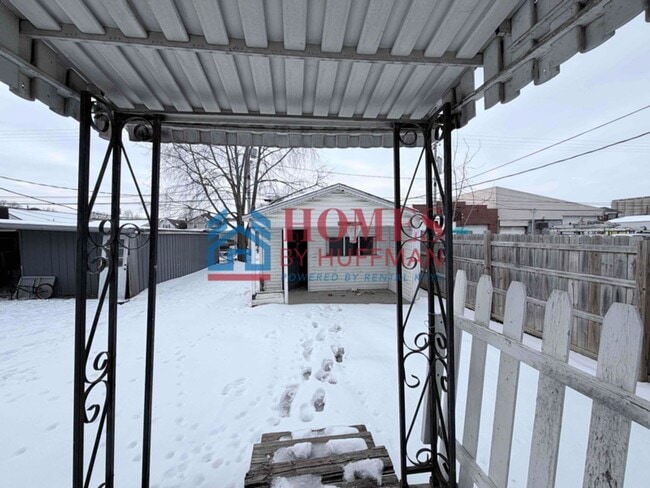 Building Photo - Two Bedroom House | Deposit Special $500