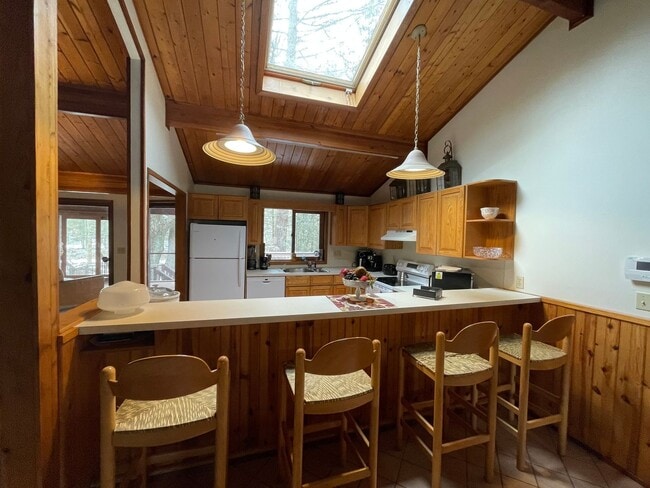 Building Photo - Gorgeous River Front Cabin in the Woods Fully Furnished with Hot Tub!