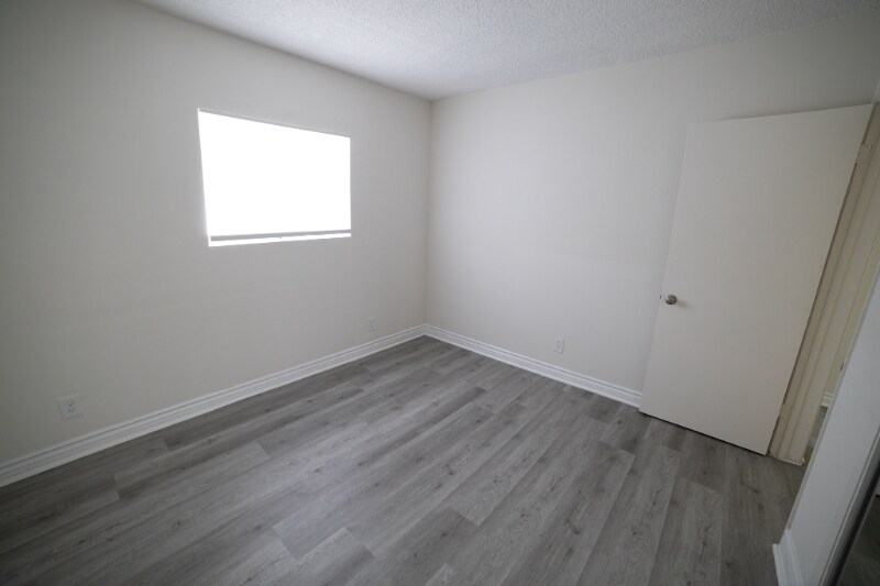 Building Photo - 1315 Ocean Park Blvd