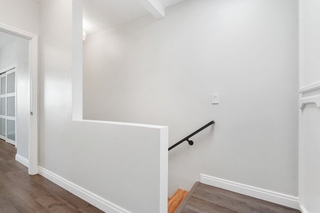 Building Photo - 4055 Rosecrans Ave