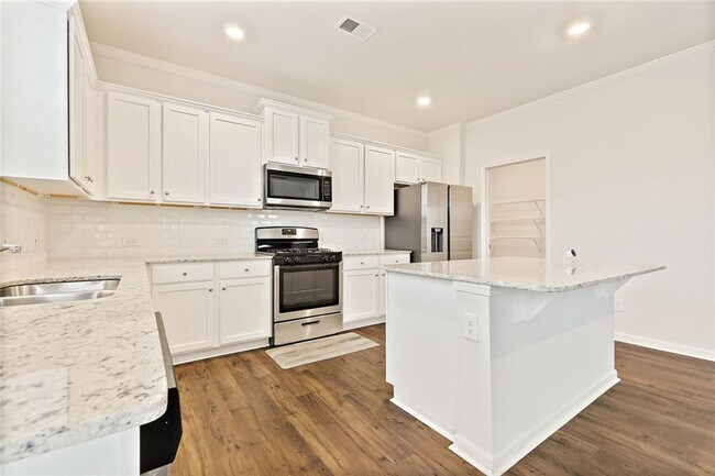 Building Photo - 594 Sweet Bay Ln