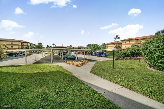 Building Photo - 6136 Whiskey Creek Dr
