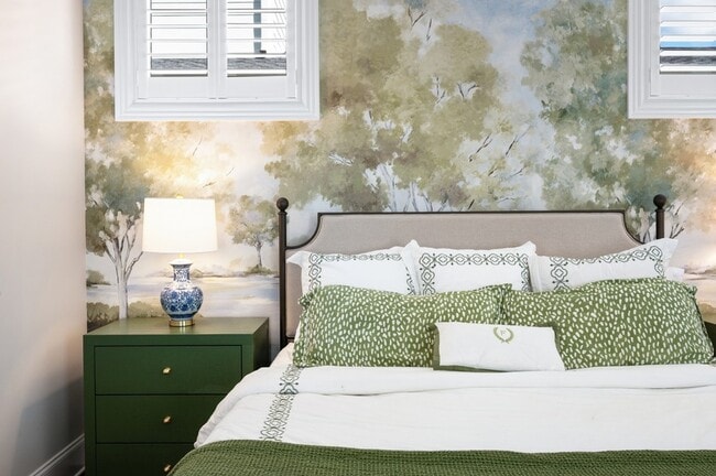 Building Photo - 1043 Calico St