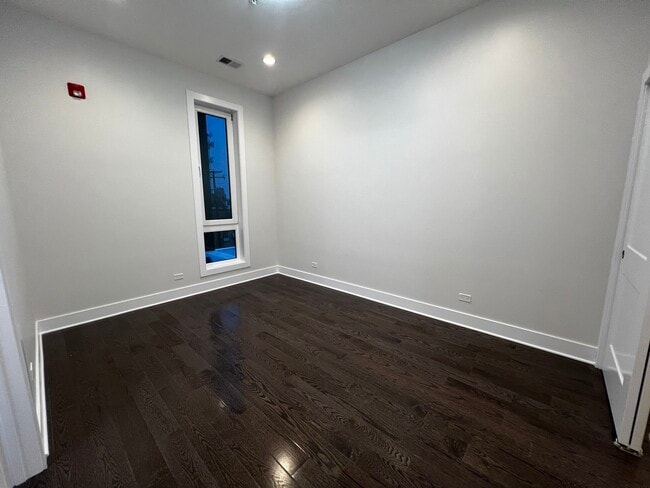 Building Photo - 4819 Main St