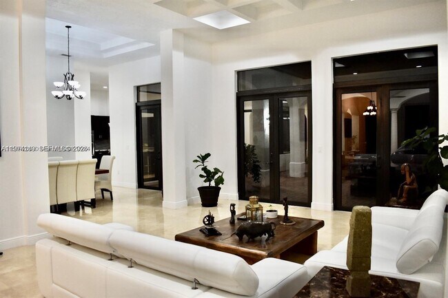 Building Photo - 1460 SW 125th Ave