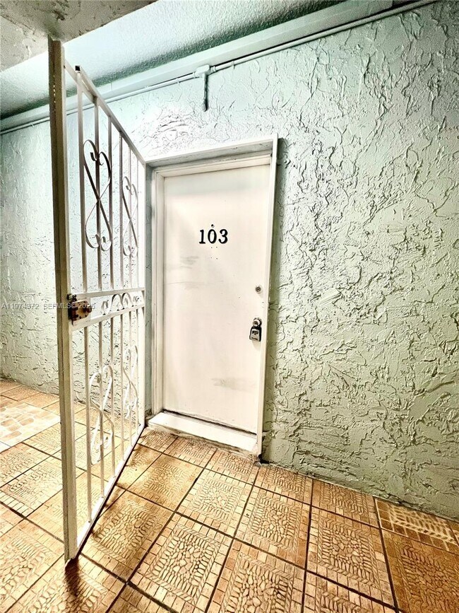 Building Photo - 4370 NW 11th St