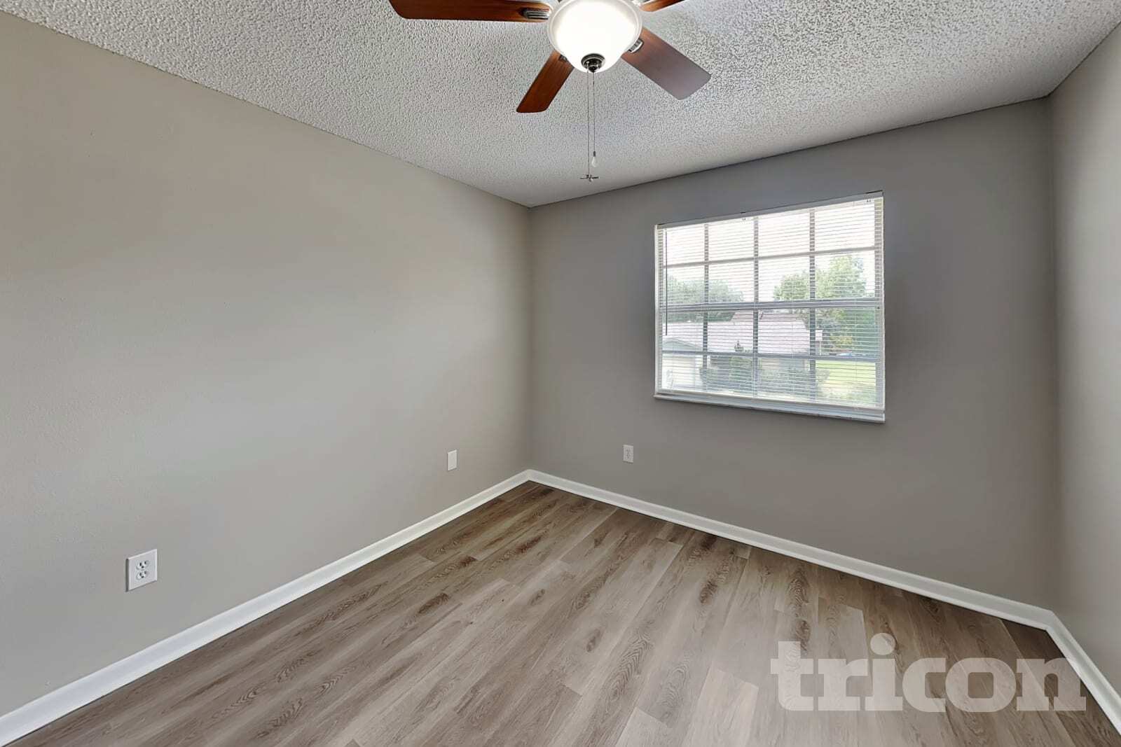 Building Photo - 1604 Palm Leaf Dr