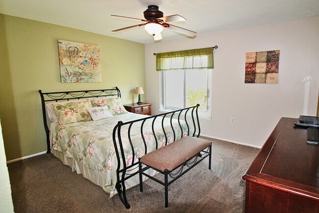 Building Photo - Waterfront Living at Bermuda Bay – Fully F...