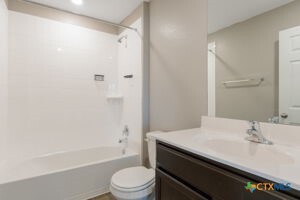 Building Photo - 609 Eaton Dr