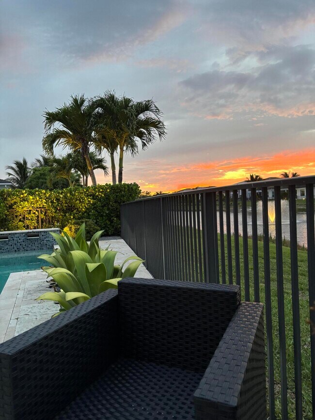 Building Photo - 13673 Artisan Cir