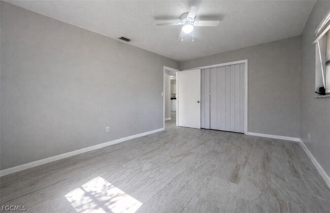 Building Photo - 424 Cactus Cir