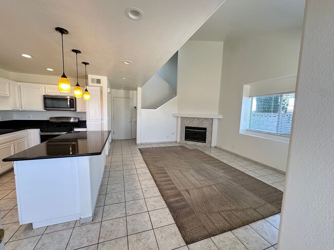 Building Photo - West Palmdale Townhouse